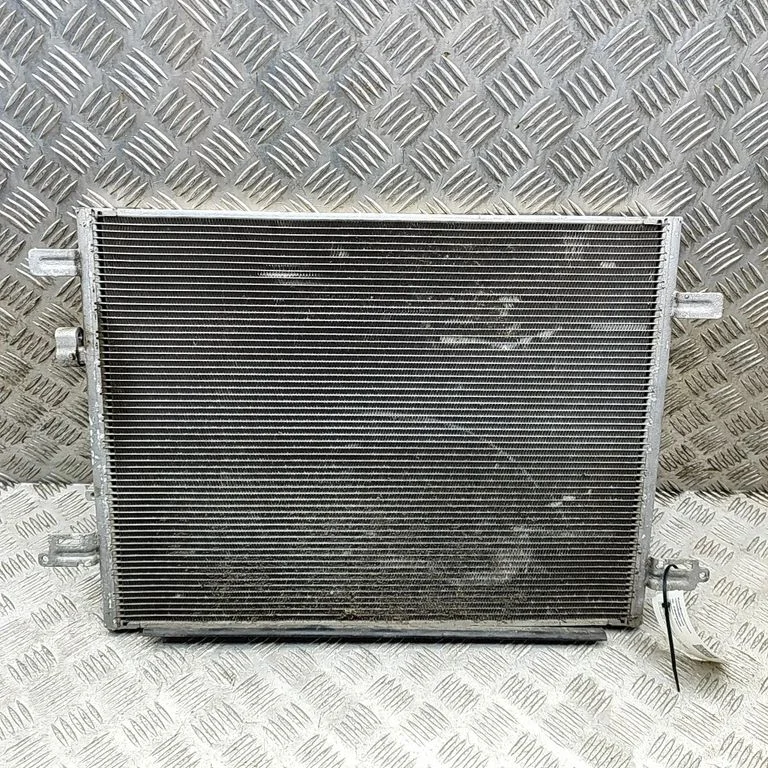 Gaisa kondicioniera dzesēšanas radiators (kondensators) 921007736R