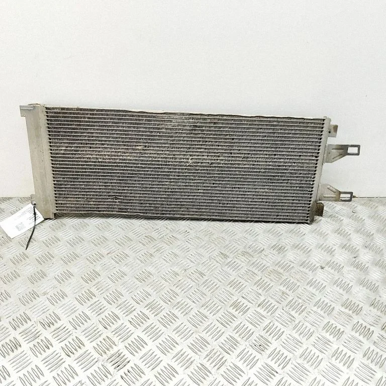Gaisa kondicioniera dzesēšanas radiators (kondensators) 1399111080