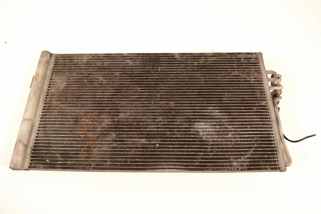 Kliimaseadme jahutusradiaator (kondensaator) A6398350470