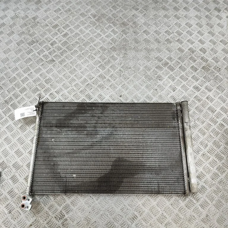 Kliimaseadme jahutusradiaator (kondensaator) 104849900C
