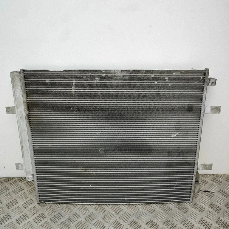 Gaisa kondicioniera dzesēšanas radiators (kondensators) 1EA816411A