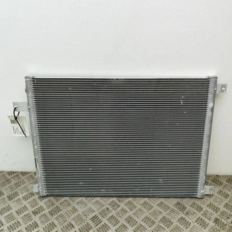 Gaisa kondicioniera dzesēšanas radiators (kondensators) KD8105020