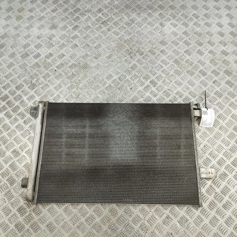 Gaisa kondicioniera dzesēšanas radiators (kondensators) CZ4477704595
