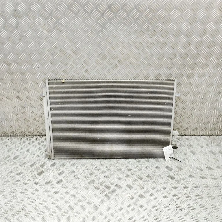 Gaisa kondicioniera dzesēšanas radiators (kondensators) 2N0820411A