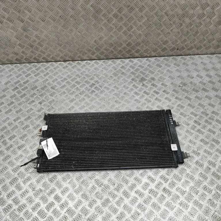 Gaisa kondicioniera dzesēšanas radiators (kondensators) 8K0260403S