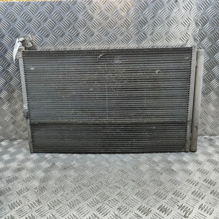 Gaisa kondicioniera dzesēšanas radiators (kondensators) 104849900B