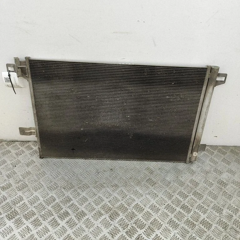 Gaisa kondicioniera dzesēšanas radiators (kondensators) 7E0820411G