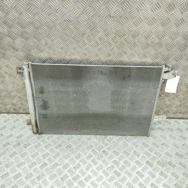 Gaisa kondicioniera dzesēšanas radiators (kondensators) 7E0820411G