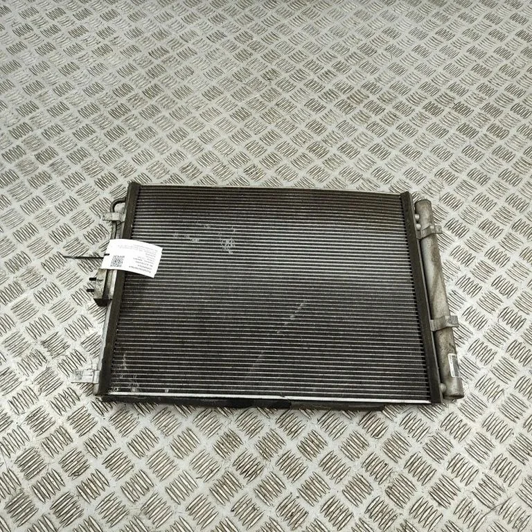 Gaisa kondicioniera dzesēšanas radiators (kondensators) 97606A5800