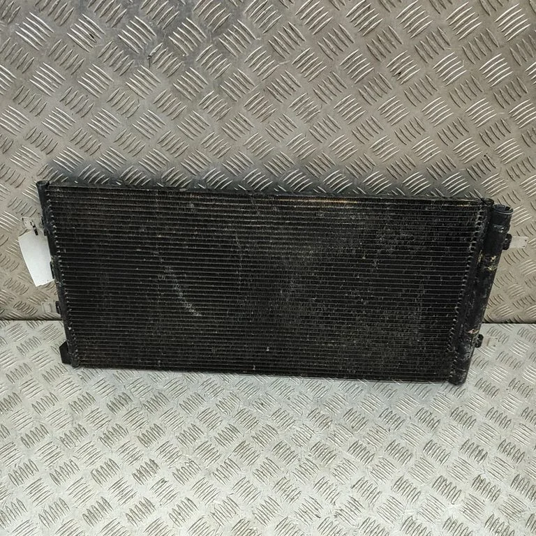Gaisa kondicioniera dzesēšanas radiators (kondensators) 4G0260401P