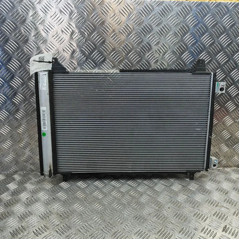 Gaisa kondicioniera dzesēšanas radiators (kondensators) 9825441980