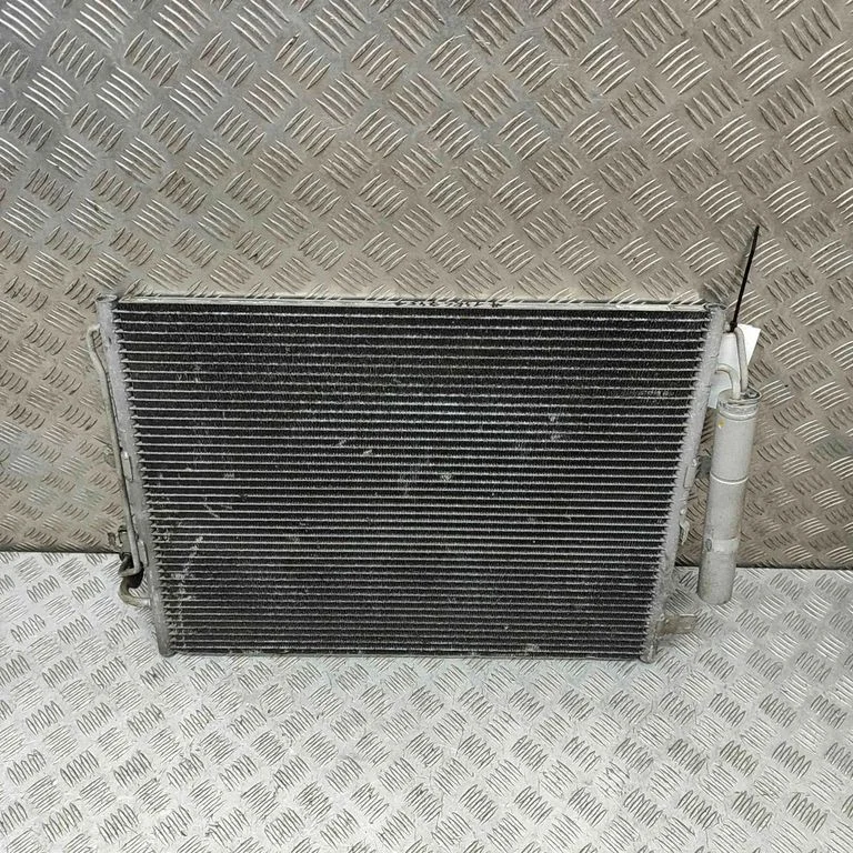 A/C cooling radiator (condenser) – Land Rover Discovery 3 - LR3 (2005-2009)