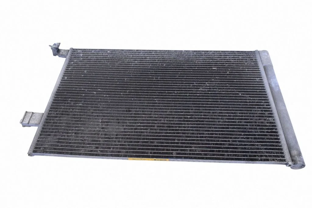 Gaisa kondicioniera dzesēšanas radiators (kondensators) – Jaguar F-Pace (2016-)