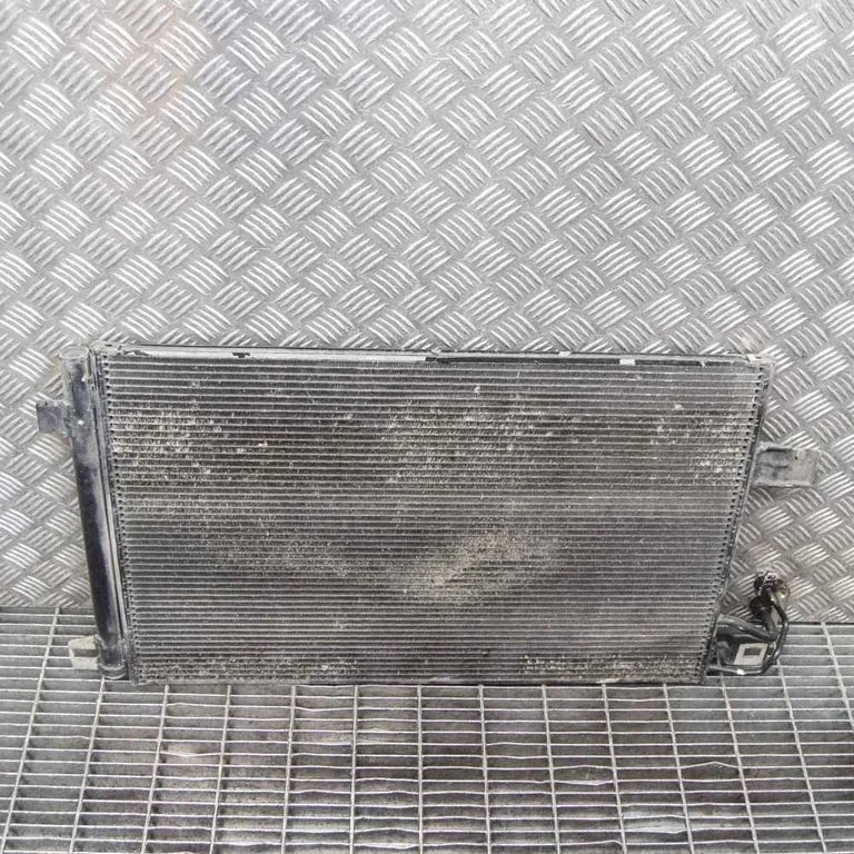 Gaisa kondicioniera dzesēšanas radiators (kondensators)