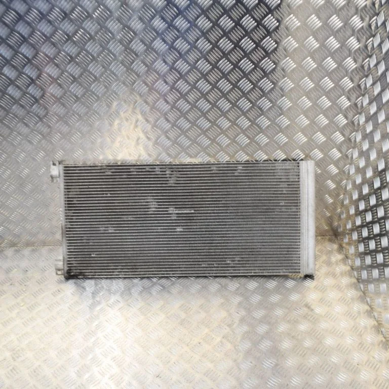 Gaisa kondicioniera dzesēšanas radiators (kondensators) – Renault Trafic III (X82) (2014-)