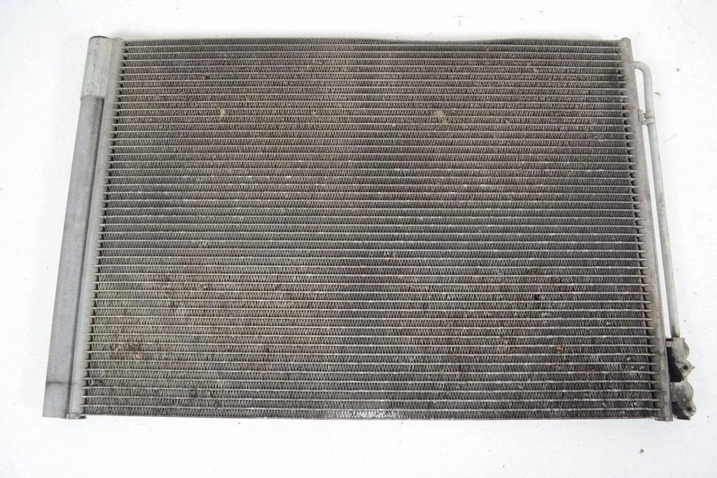 Gaisa kondicioniera dzesēšanas radiators (kondensators)