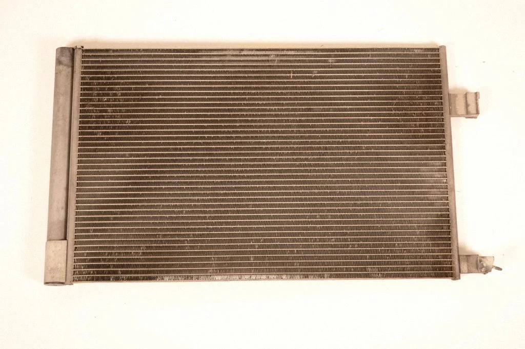 A/C cooling radiator (condenser)