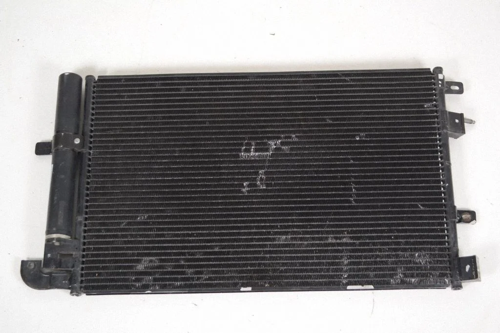 Gaisa kondicioniera dzesēšanas radiators (kondensators) 8FC351318601