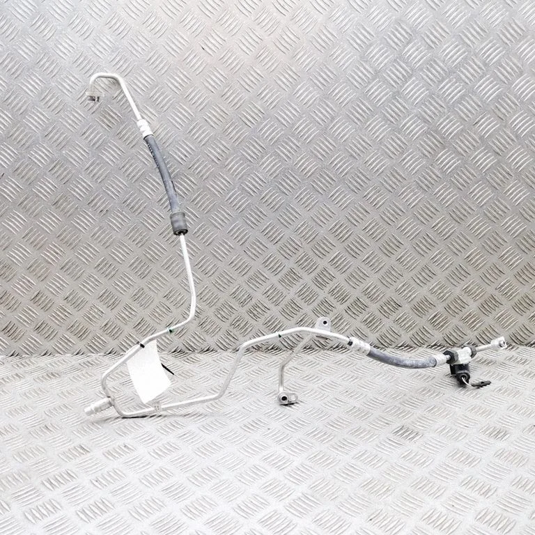 Air conditioning (A/C) pipe/hose 8R0260696B