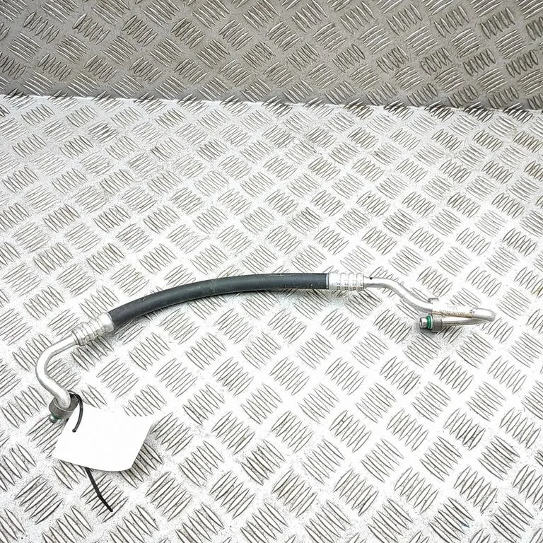 Air conditioning (A/C) pipe/hose 97762N7000