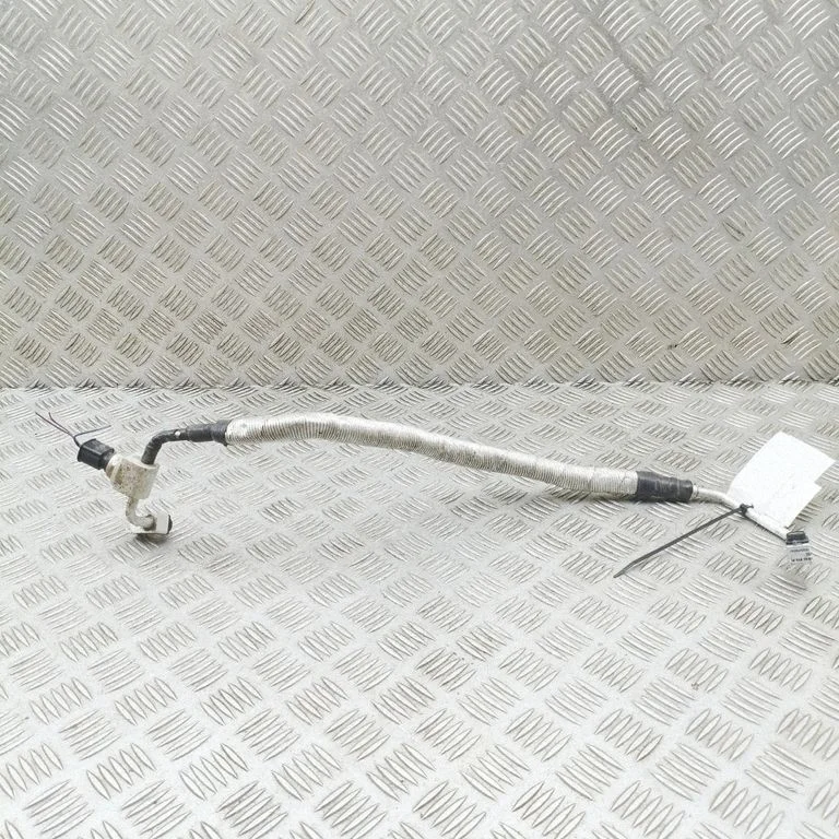 Air conditioning (A/C) pipe/hose 1EA816521F
