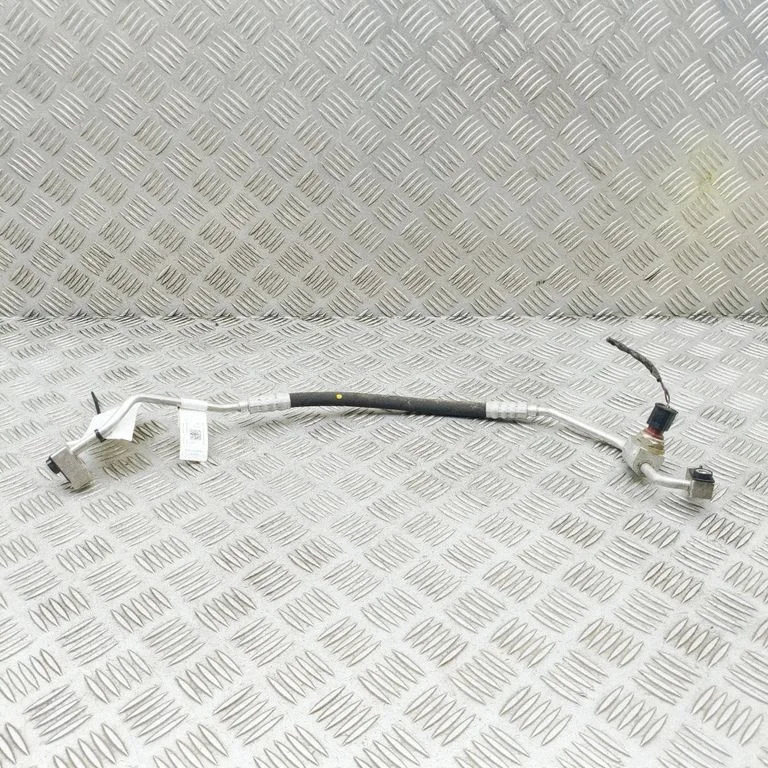 Air conditioning (A/C) pipe/hose 1EA816530H