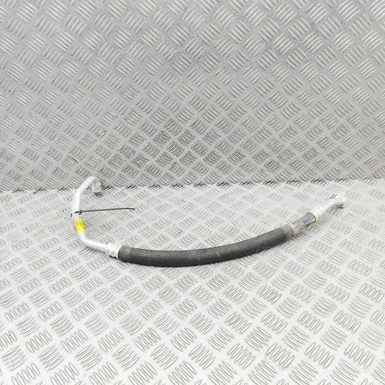 Air conditioning (A/C) pipe/hose SA3HJU8108110