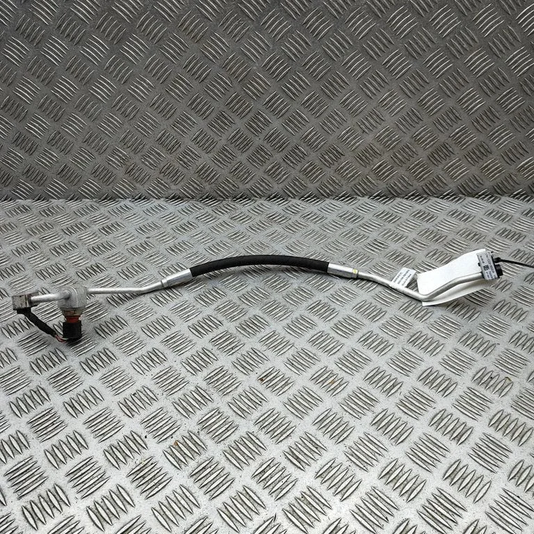 Kliimaseadme toru / voolik 1EE816530A