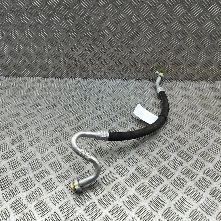 Air conditioning (A/C) pipe/hose 31694882