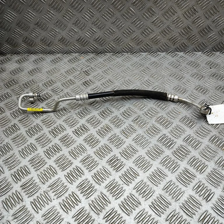 Air conditioning (A/C) pipe/hose SA3HJU8108320