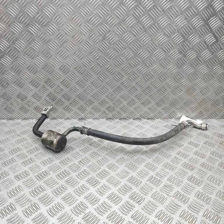 Air conditioning (A/C) pipe/hose 8870450010 – Lexus LS UCF30 (2001-2007)