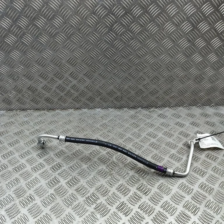 Air conditioning (A/C) pipe/hose 8871160B80
