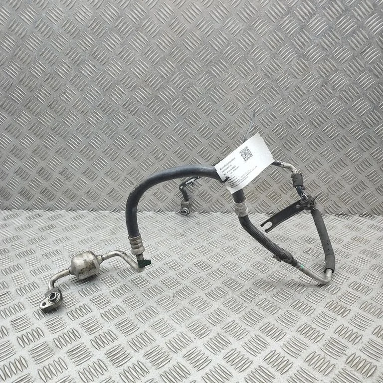Air conditioning (A/C) pipe/hose 8870350010 – Lexus LS UCF30 (2001-2007)