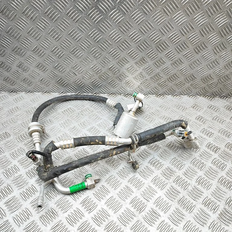 Air conditioning (A/C) pipe/hose EKEQ8108210