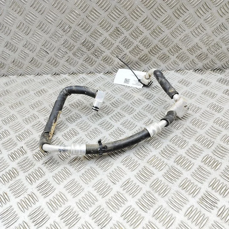 Air conditioning (A/C) pipe/hose SC2EM8108110