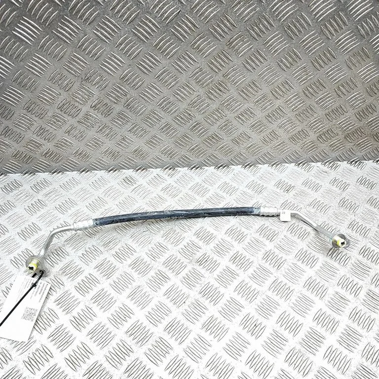 Air conditioning (A/C) pipe/hose 31699282