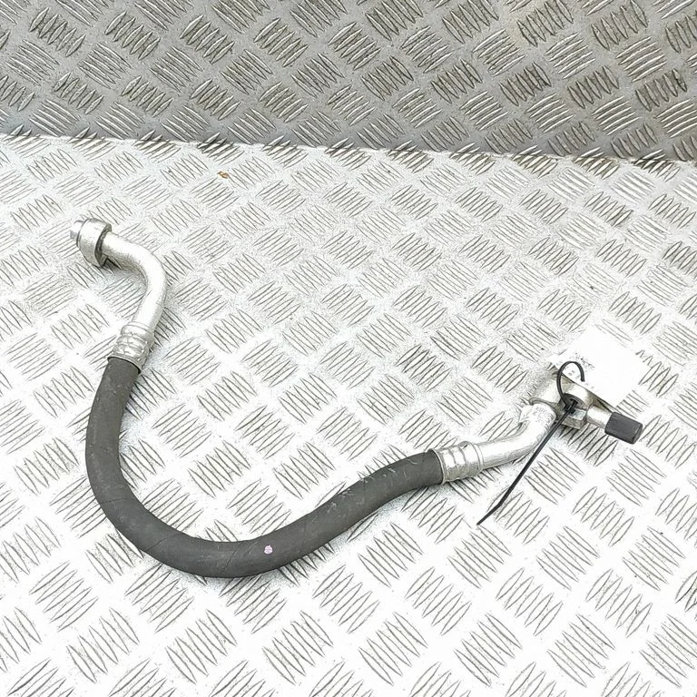 Przewody klimatyzacji A1668306700