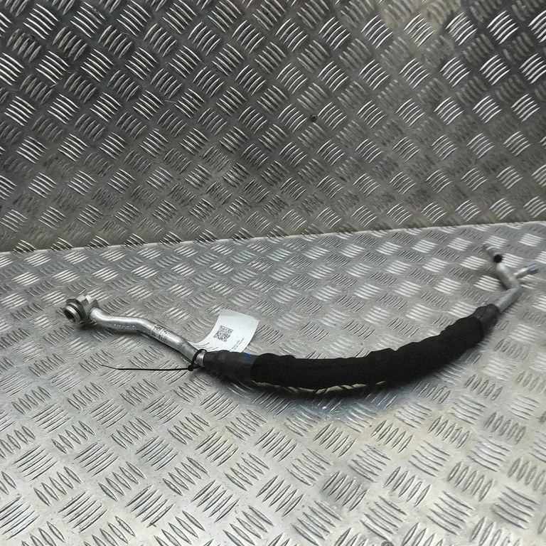 Air conditioning (A/C) pipe/hose – Porsche Macan (95B) (2014-2018)