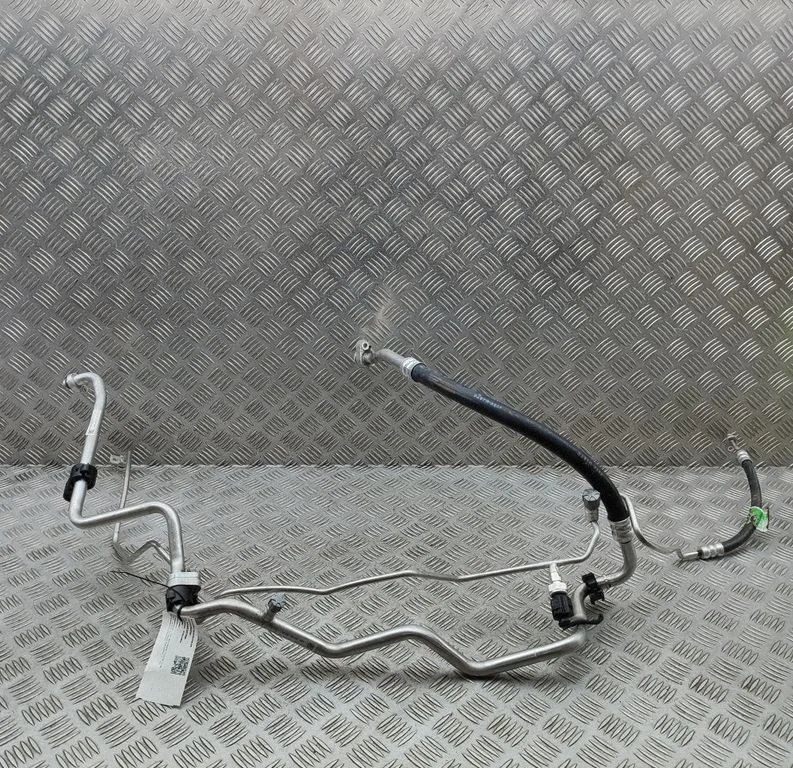 Air conditioning (A/C) pipe/hose 7T1816743E