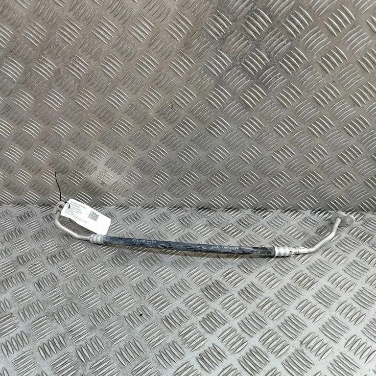 Air conditioning (A/C) pipe/hose 31699282