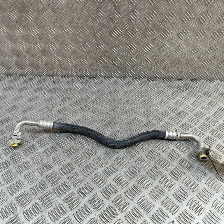 Air conditioning (A/C) pipe/hose 32289923