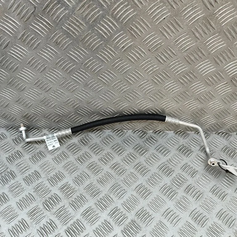 Air conditioning (A/C) pipe/hose 9852676880