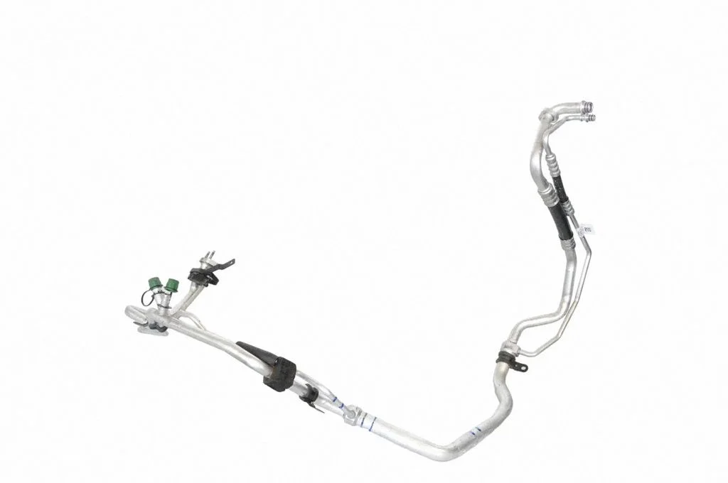 Air conditioning (A/C) pipe/hose KPLA19A834CA