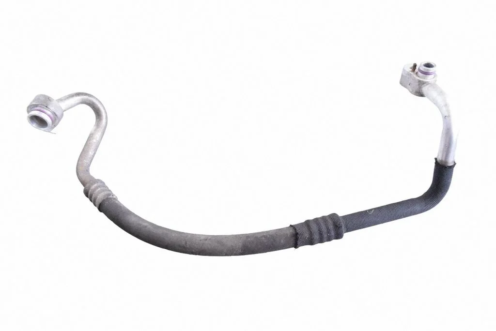 Air conditioning (A/C) pipe/hose 7L5820744AC