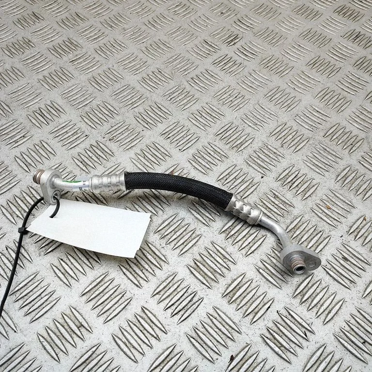 Air conditioning (A/C) pipe/hose F81392