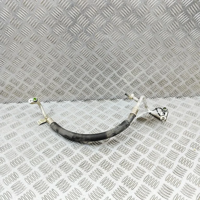 Air conditioning (A/C) pipe/hose – Jeep Grand Cherokee (2010-2021)