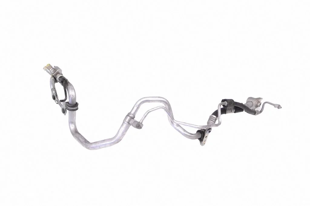Air conditioning (A/C) pipe/hose 670004945