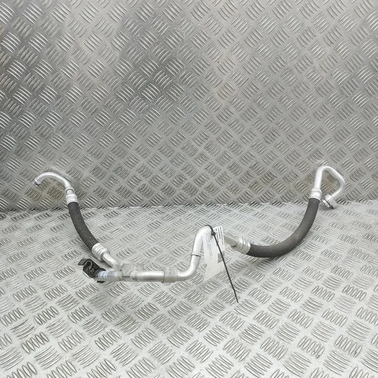 Air conditioning (A/C) pipe/hose 1EA816743N