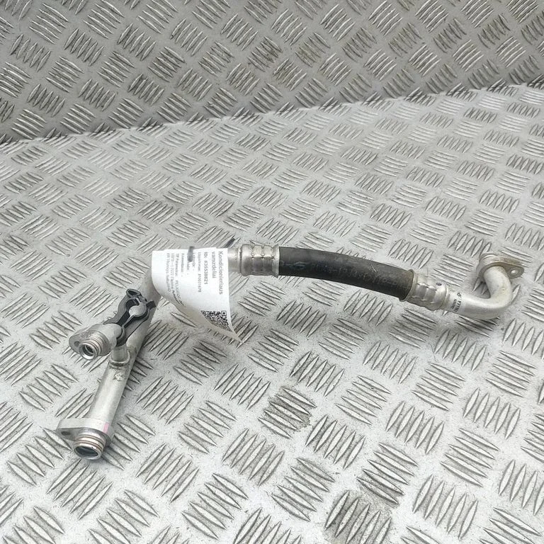 Air conditioning (A/C) pipe/hose F71187