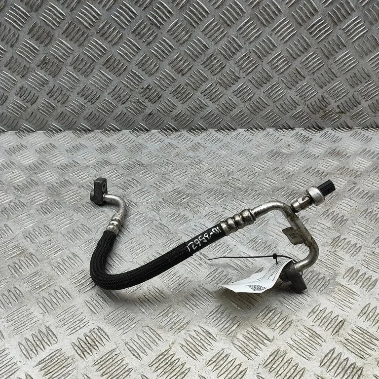 Air conditioning (A/C) pipe/hose – Ford Focus (2018-)